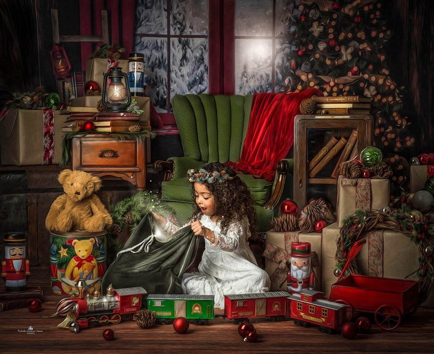 Holiday Eve Tree (No Santa)