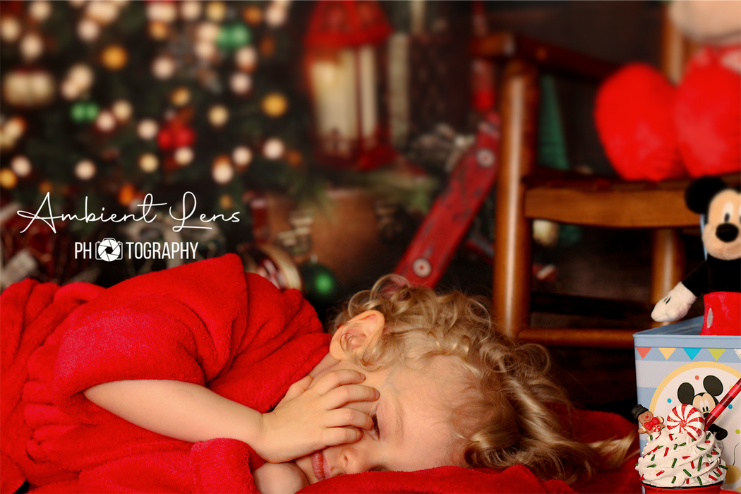 Royal Holiday Tree Left Santa