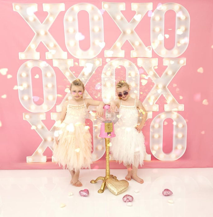 Hugs and Kisses in Pink (JA)