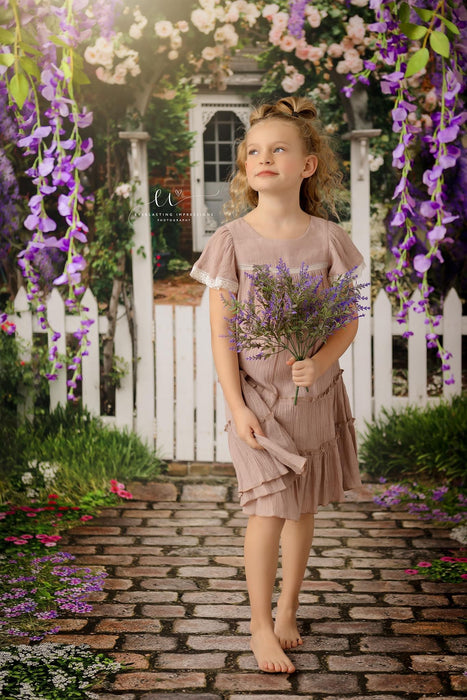 Sweeps Wisteria Lane (CC)