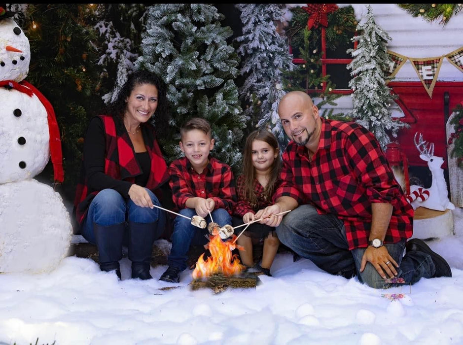 Winter Camper Decorated (Extra Lights)