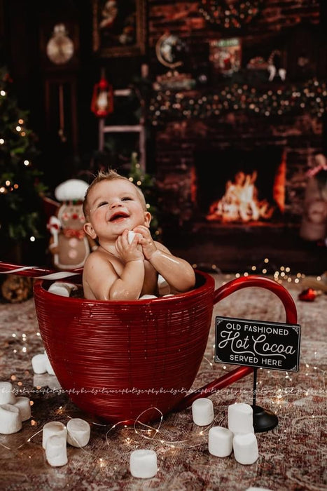 Claus Corner Cozy Living (1 Tree Extra Lights)