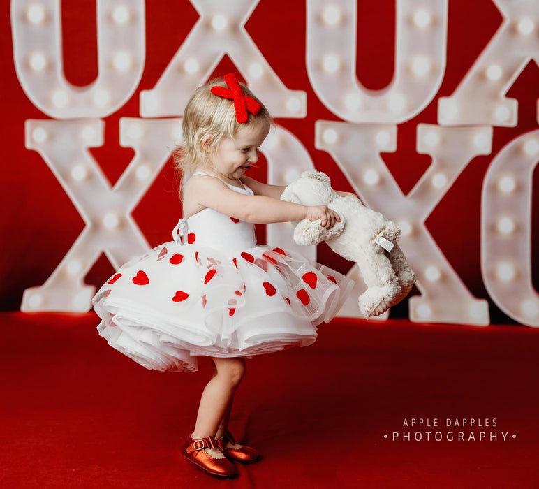 Hugs and Kisses in Red (JA)