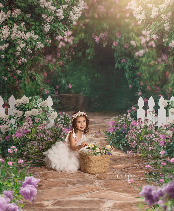 Sweeps First Blooms of Spring (CC)