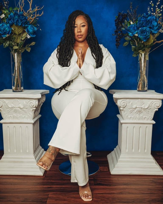 Sweeps Whispers Sapphire