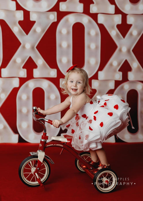 Hugs and Kisses in Red (JA)