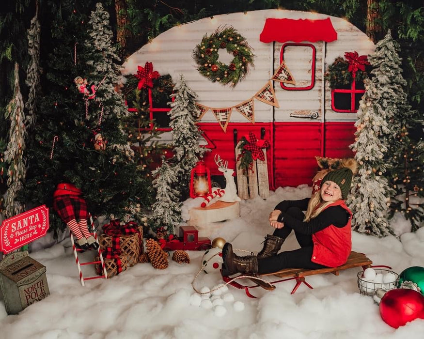 Winter Camper Decorated (Extra Lights)