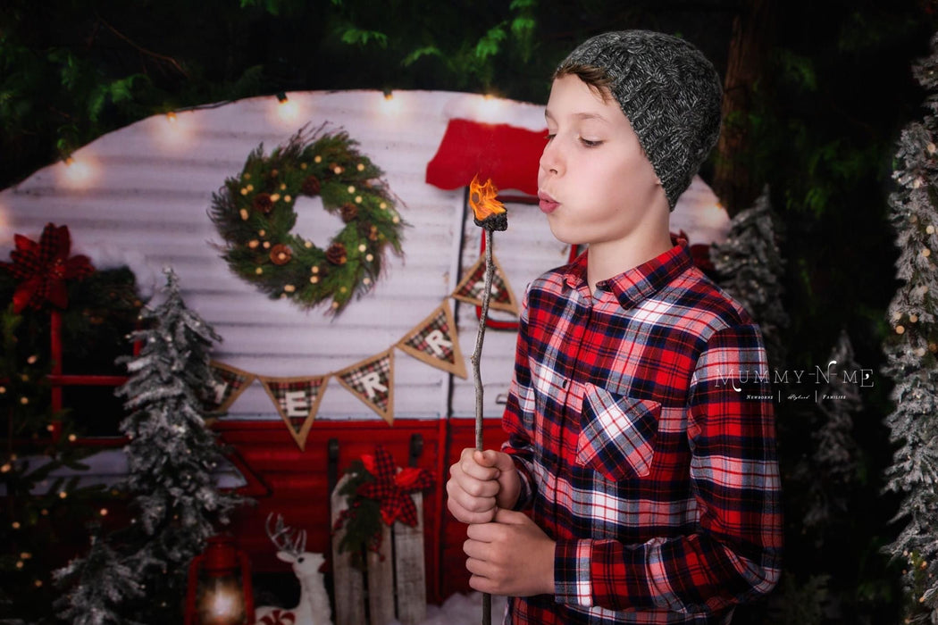 Winter Camper Decorated (Extra Lights)