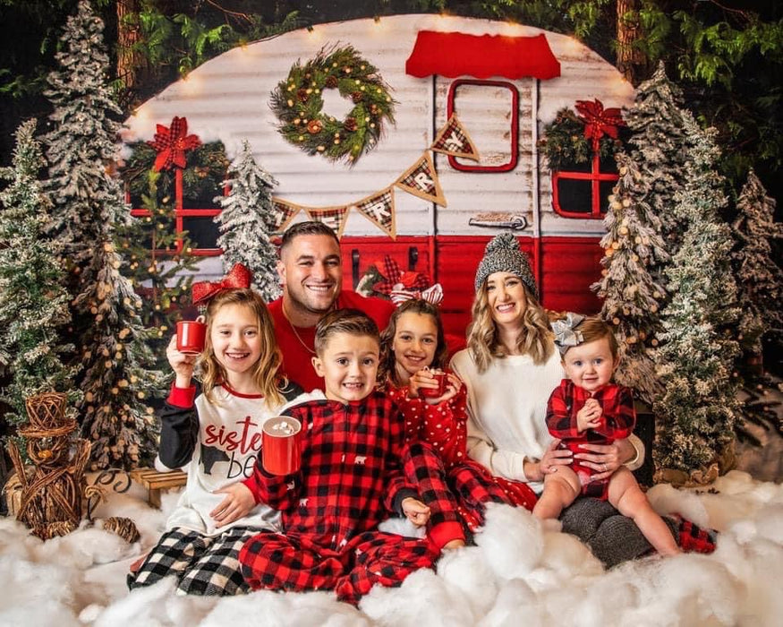 Winter Camper Decorated (Extra Lights)