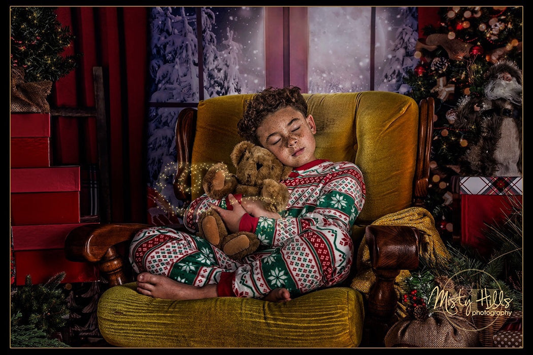 Holiday Eve Tree (No Santa)