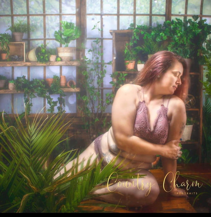 Gorgeous Green House (JA)