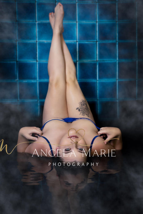 Spotlight Tile Blue (CC)