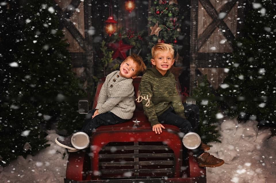 Tree Farm Eve and Country Traditions (Snow Bottom)