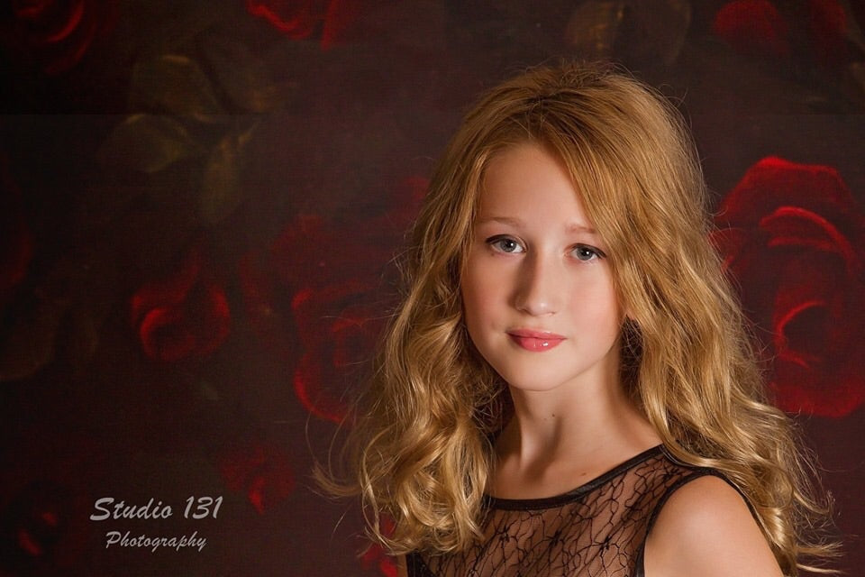 Heirloom Romance Red