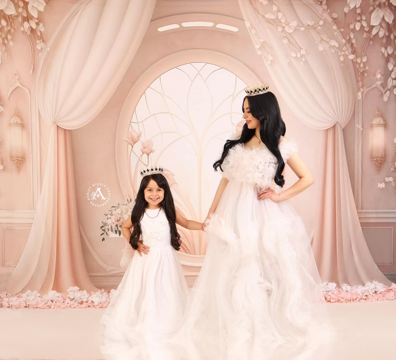 Draped Window View Sweep (MD)