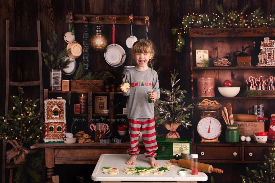 Claus Corner Kitchen Lights