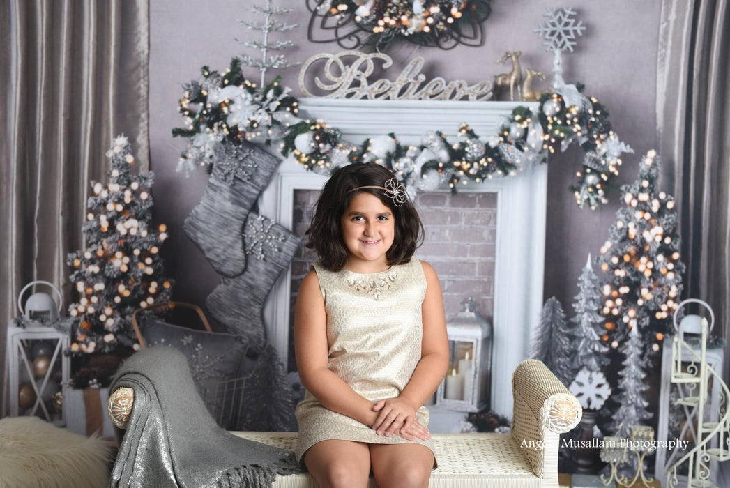 Classy Christmas Mantel (Lights)