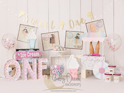 Ice Cream Shop 60hx80w JR  