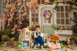 Happy Easter House (JA)