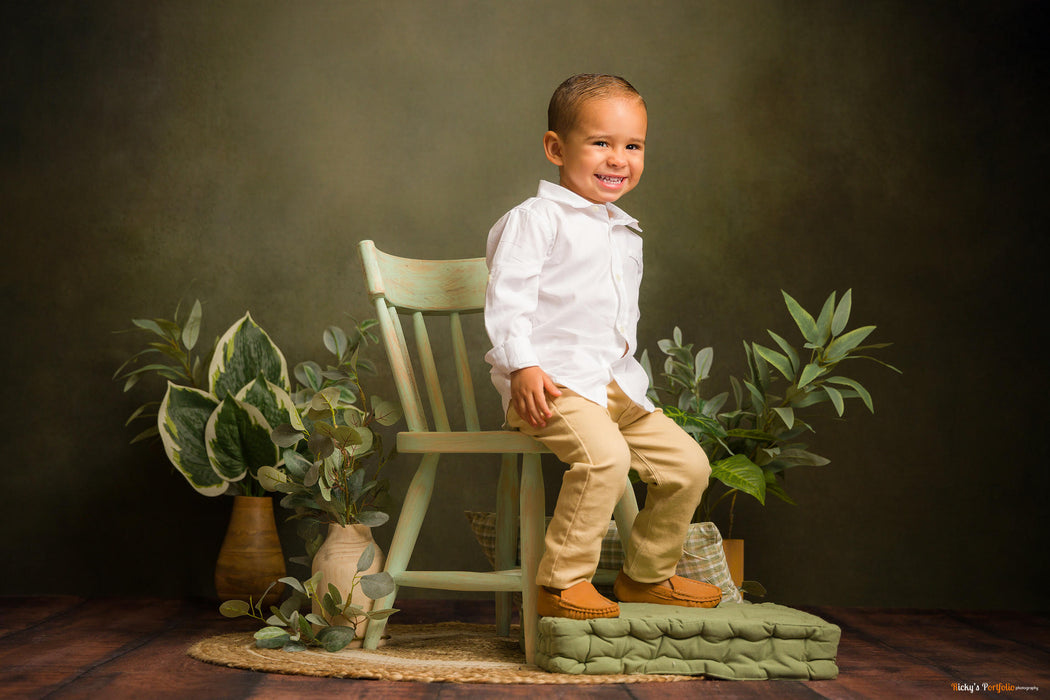 Sweeps Allure Hint of Moss